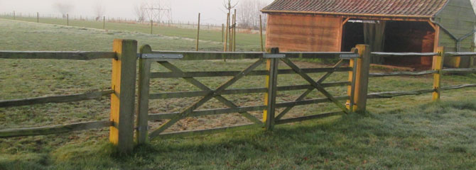 English wooden gates